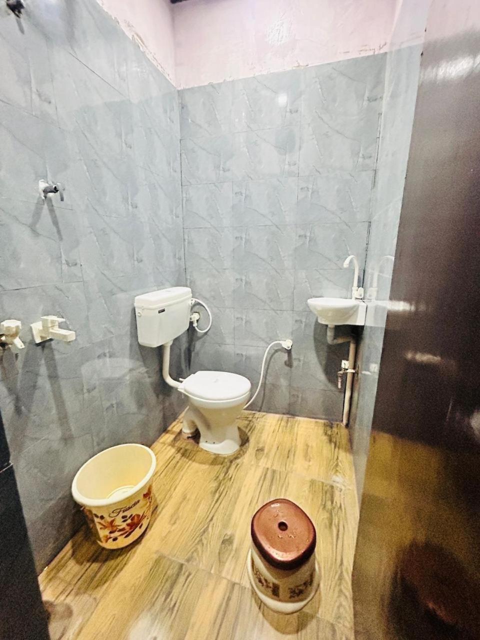 Agrawal Inn Guest House 马图拉 外观 照片