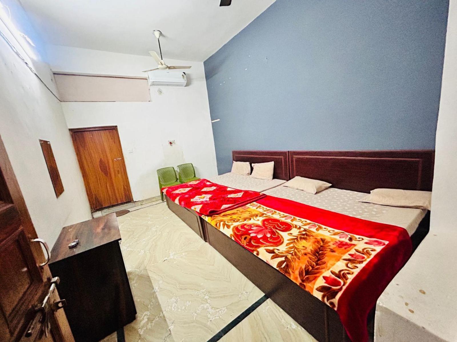 Agrawal Inn Guest House 马图拉 外观 照片